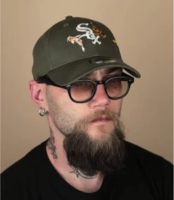 NEW ERA Koi Fish Cap 9Forty Sox Olive