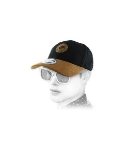 Titelseite 34 Curve North Land Black Brown