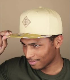 Snapback Cap Big Aloha Rev. Beige