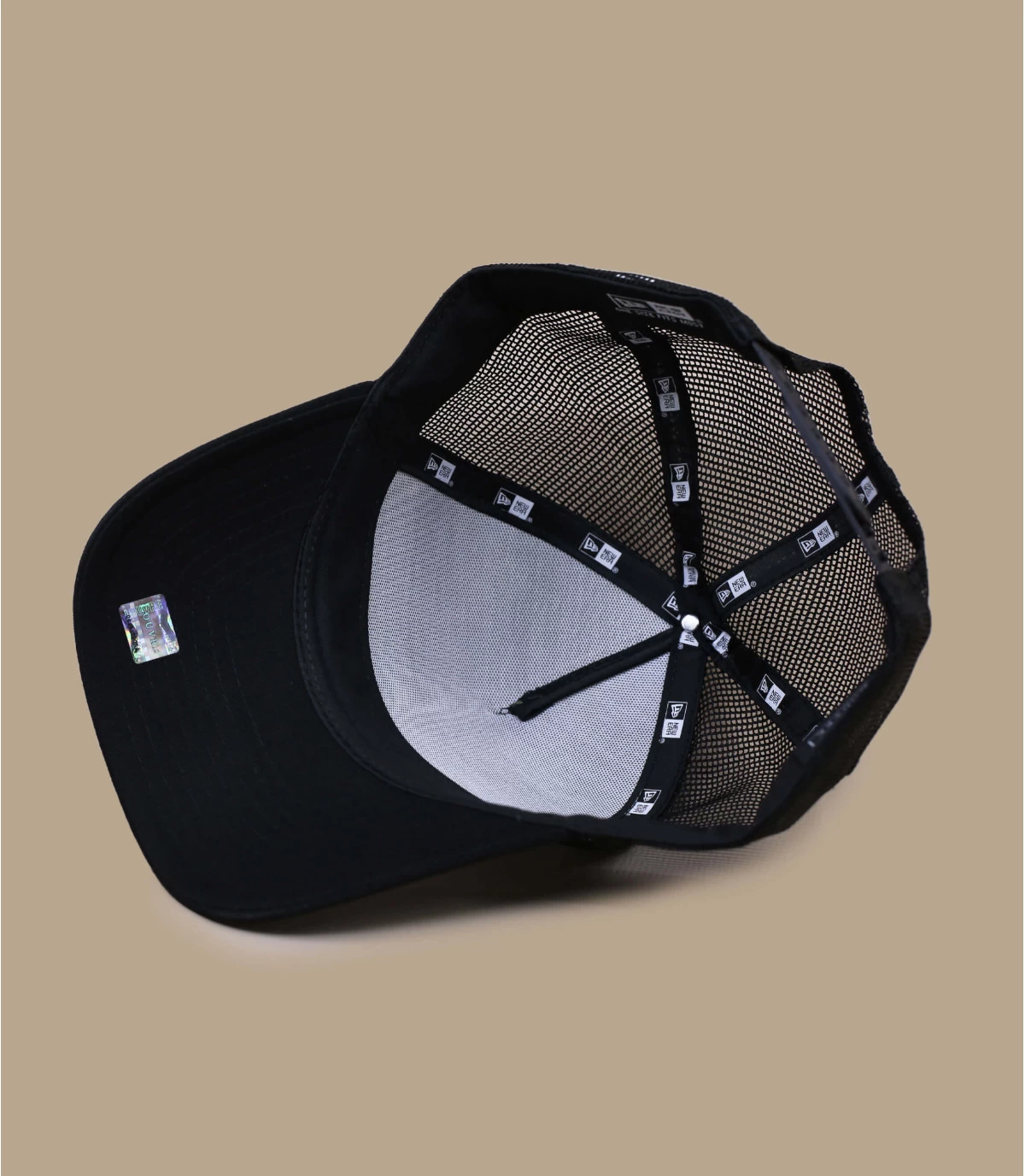 NEW ERA Trucker Le Louvre Vase De Fleurs 6 NEW ERA Trucker Le Louvre Vase De Fleurs – Bild 6