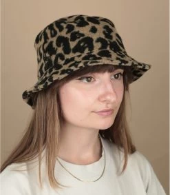 NEW ERA Wmn Leopard Bucket Camel
